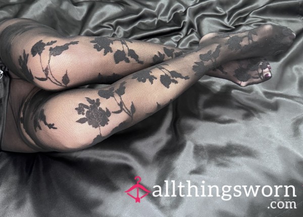 Flor*l Print Black Pantyhose.