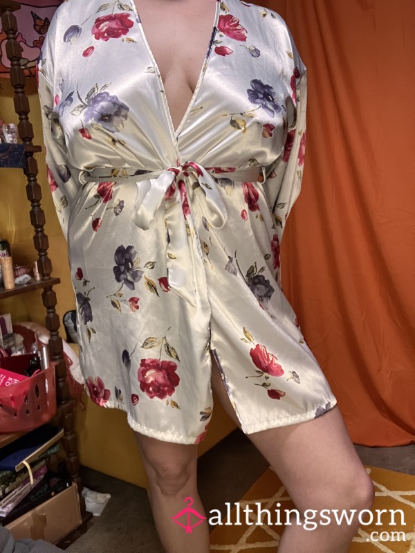 Flor*l Satin Nightgown Size Small