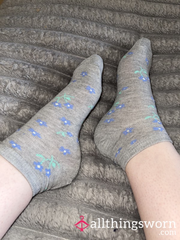 Flor*l Socks Worn😏