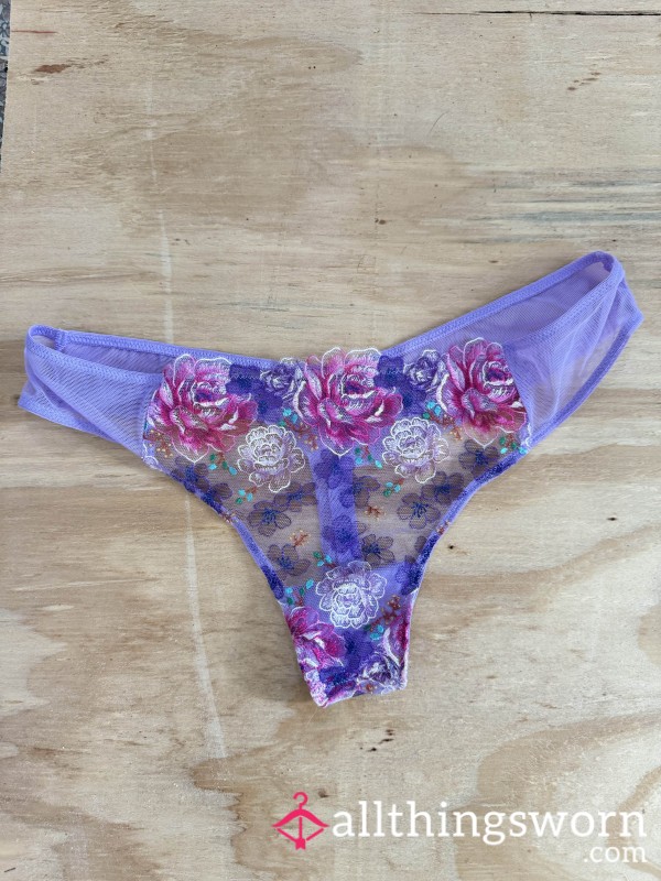 Flor*l Thong