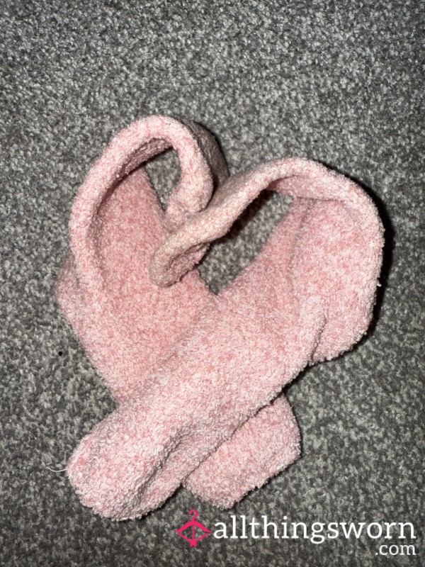 Fluffy Bed Socks 🩷