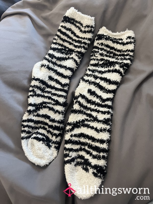Socks .. X Fluffy Black And White Zebra Print Socks ..