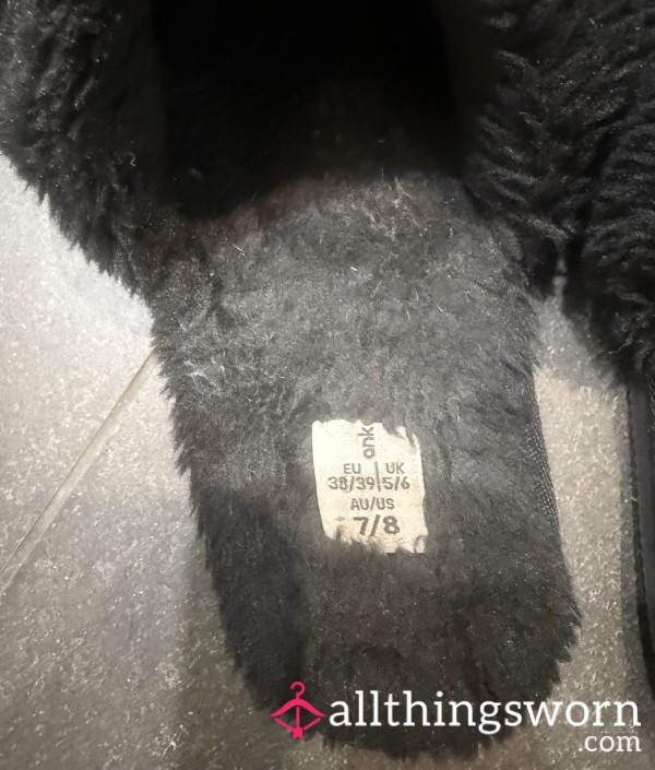 Fluffy Black Anko Slippers
