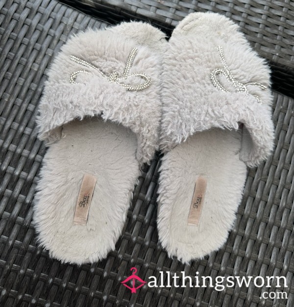 Fluffy Bow Years Old Slippers.