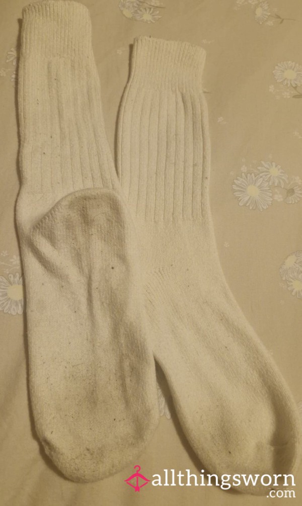 Fluffy Cream Socks From Ice-sk*ting