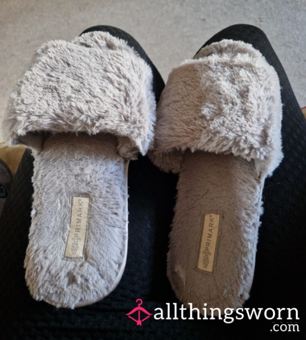 Fluffy Grey Slippers