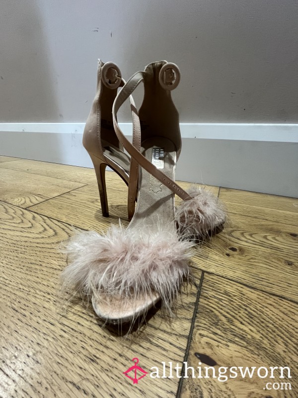 Fluffy Kink Heels