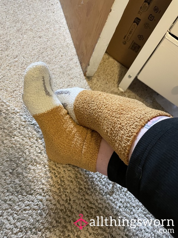 Fluffy Kitty Socks! May Or May Not Be Mismatched! Old Stained And Smelly Socks From A BBW