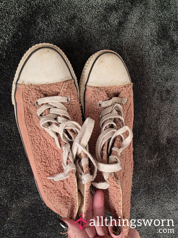 Fluffy Peach Destroyed And Stinking Bk Trainers