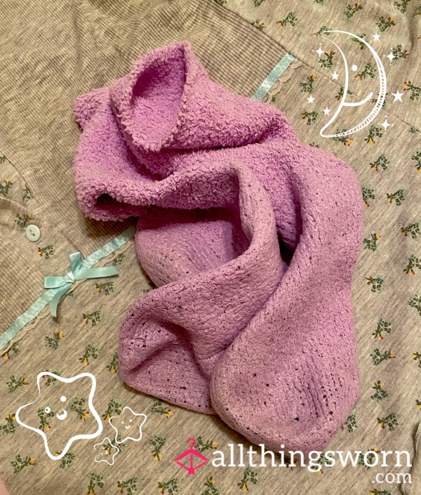 FLUFFY PINK (BED) SMELLY SOCKS