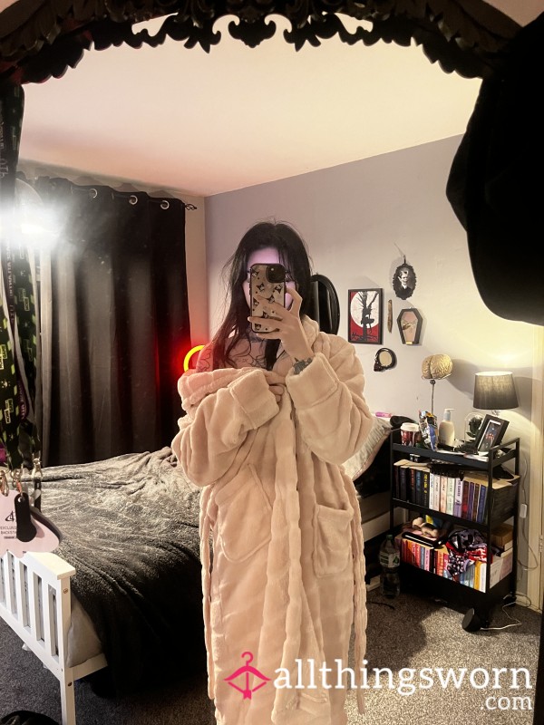Fluffy Pink Dressing Gown🩷