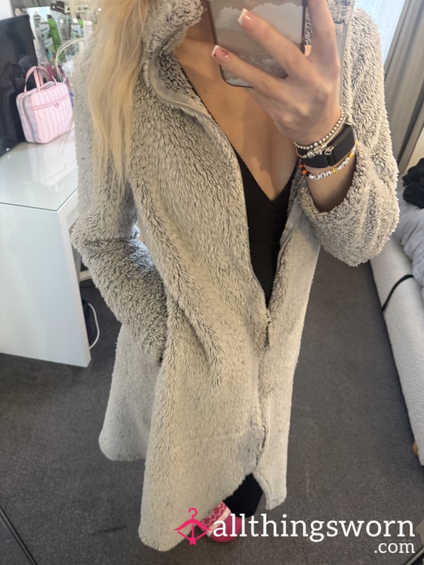 Fluffy Slept In Dressing Gown 😈