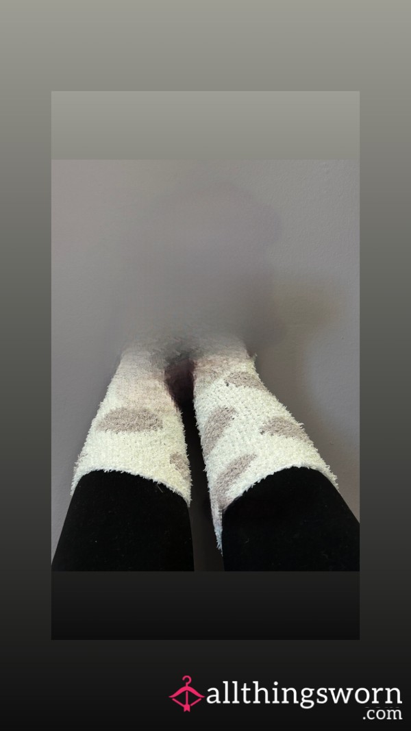 Fluffy Sock Cute Feet Pics🦶🏻