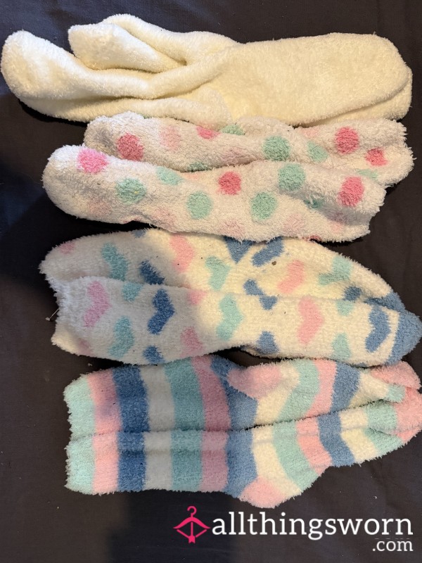 Fluffy Socks ❤️