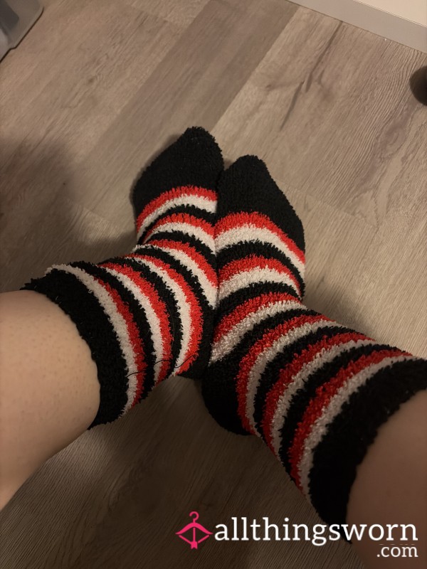 Fluffy Socks💦