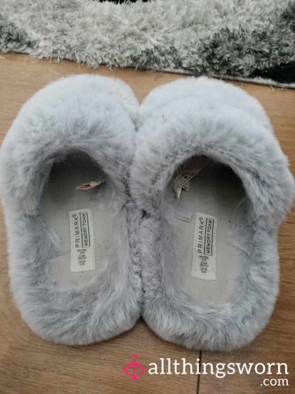 Fluffy Stinky Grey Slippers