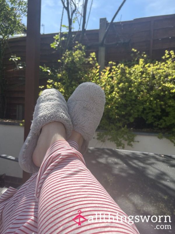 Fluffy Well Worn Slippers 💕