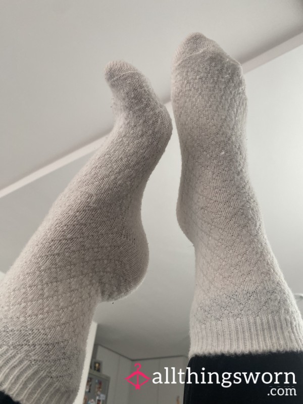 ☁️☁️ Fluffy White Socks ☁️☁️