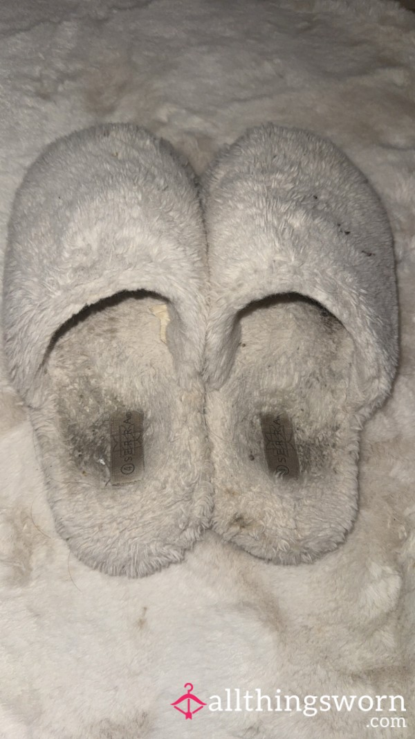 Fluffy White Worn Slippers