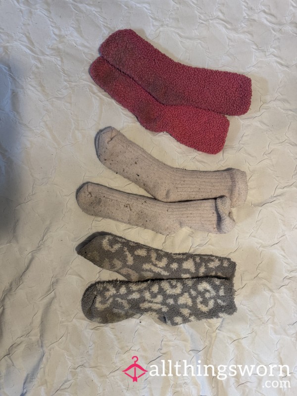 Fluffy Worn Bundle 🧦 🩷