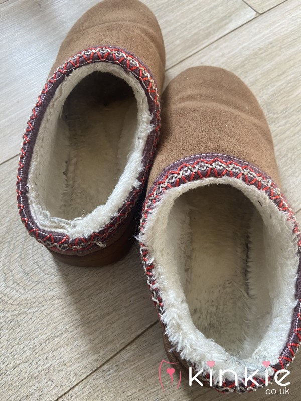Fluffy Worn Outside Slipper Flats