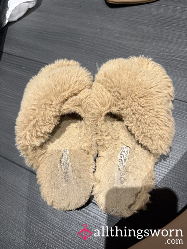Fluffy Worn Slippers