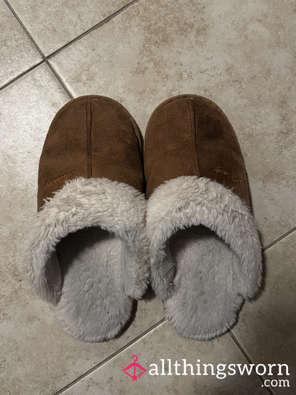 Fluffy Worn Slippers