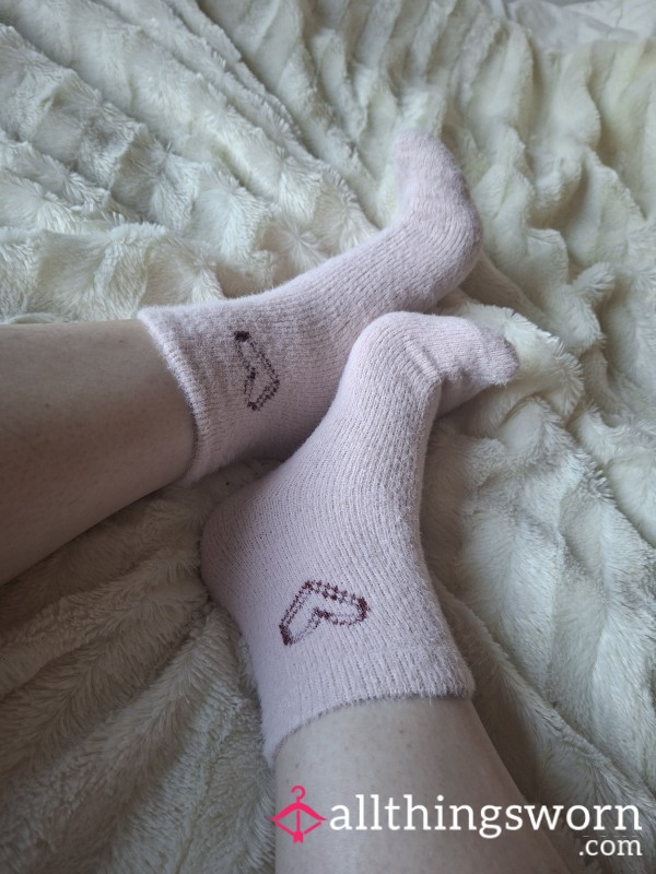 Fluffy/fussy Socks Light Pink With Heart❤️🩷