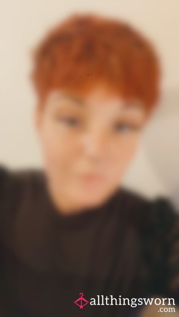 Fluttering My Eyes For D*ddy🥵