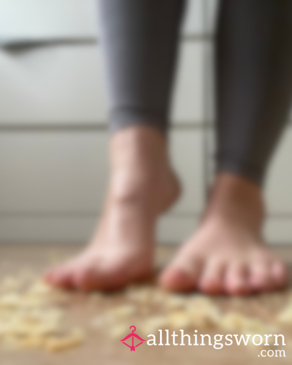 Food Crushing - Crisps