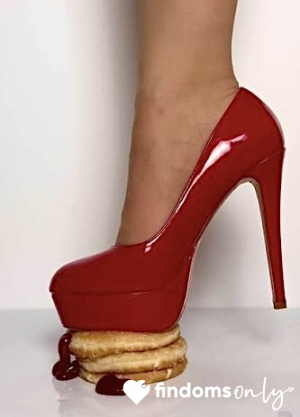 Food Play - Feet Crushing 🍰🥚