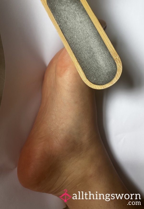 Foot Dust / Foot Bread