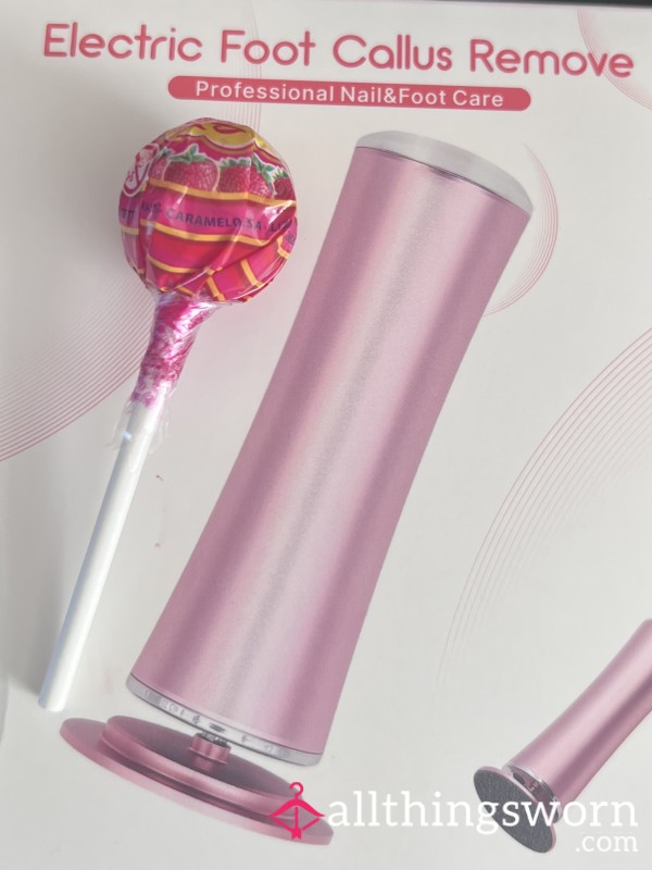 Foot Dust And A Lollipop 😋