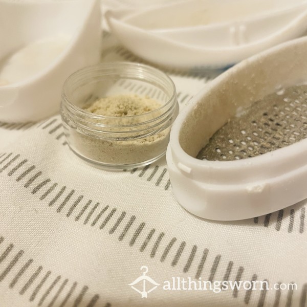 Mommas  Foot Dust From This Hot Milf, Pop It On Your Shreddies , Eat It With A Sp**n Hell Snort It For All I Care! Now In A Long Vial 🧪