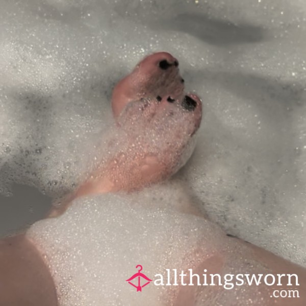 Foot Feet Toes Video Soapy Bubble Bath
