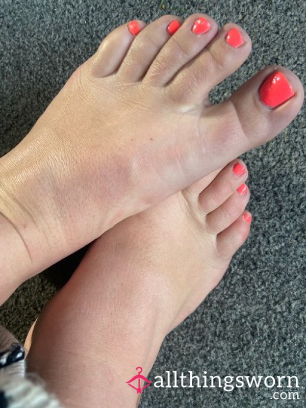 Foot Fetish Fulfilled 👣💦