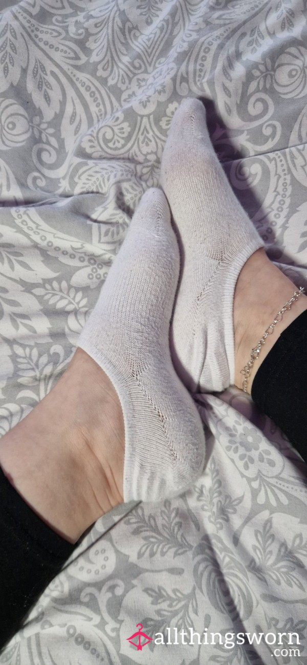 Foot Ignore, Socks Removal Soles On Show 😍