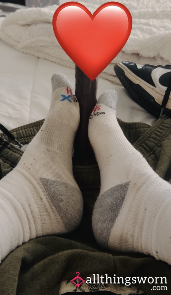 Foot Job Di**o In My Stinky Dirty Gym Socks