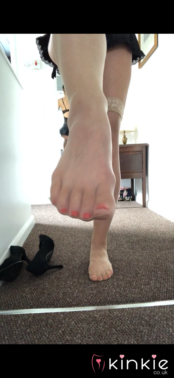 Foot Lovers - I’ve Got You 😘👣👠