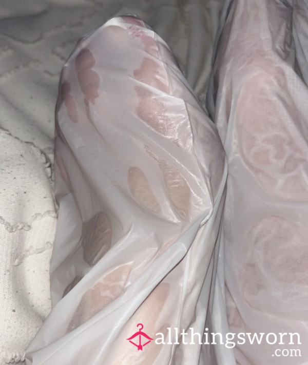 Foot Mask Booties 👣✨