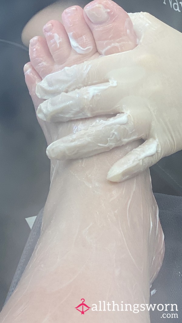 Foot Ma**age