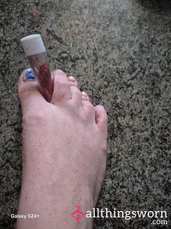 Foot Ma**age With Glitter