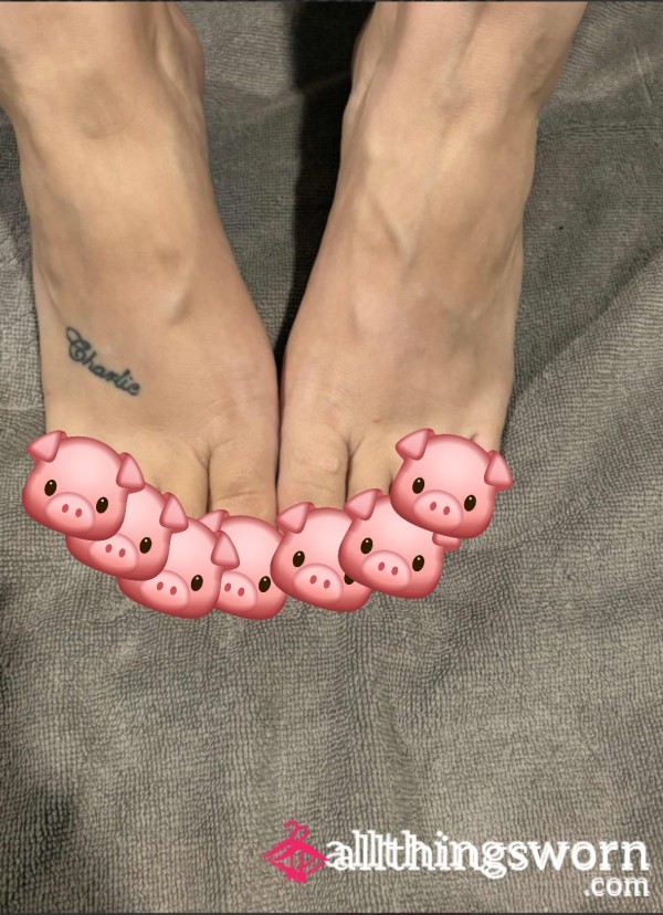 Foot Ma**age With Lotion