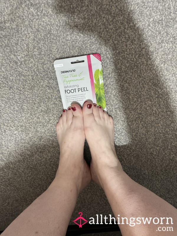 Foot P**l Mask