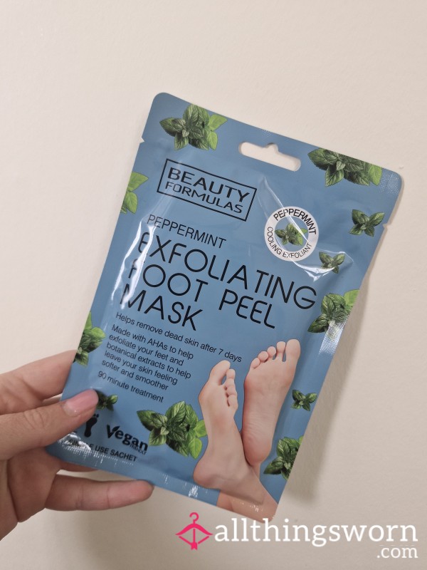 Foot P**l Mask