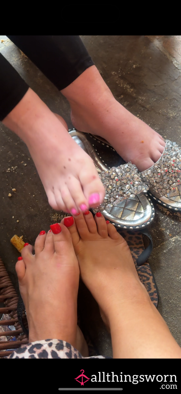 Foot Play At The Pub 😍
