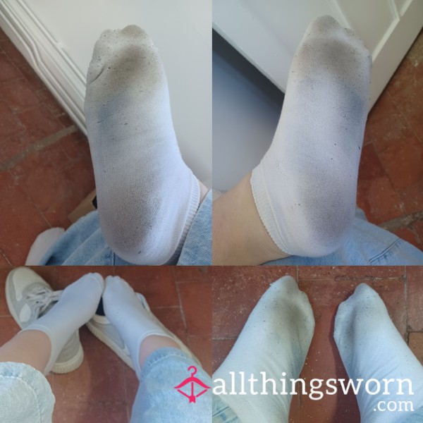 Foot Printed White Ankle Socks