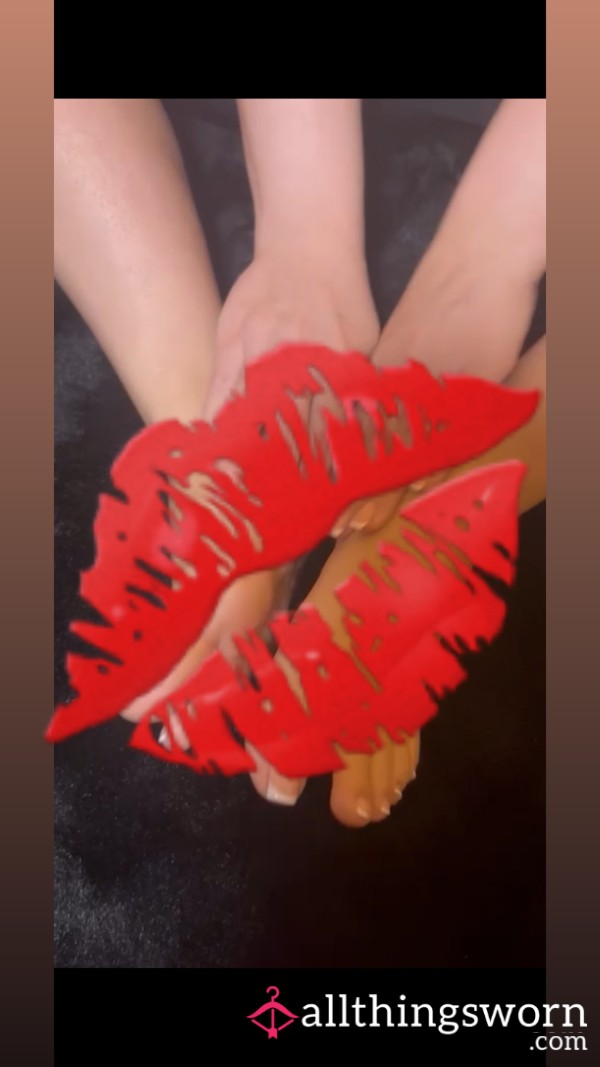Foot Rubbing🦶🏻🫧🧴