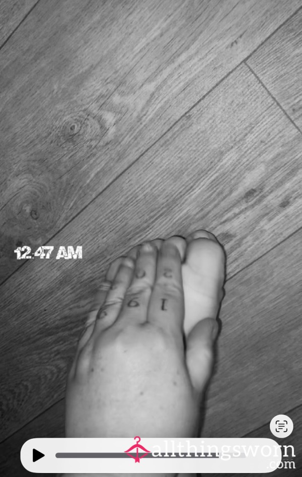 Foot Rubbing Clip