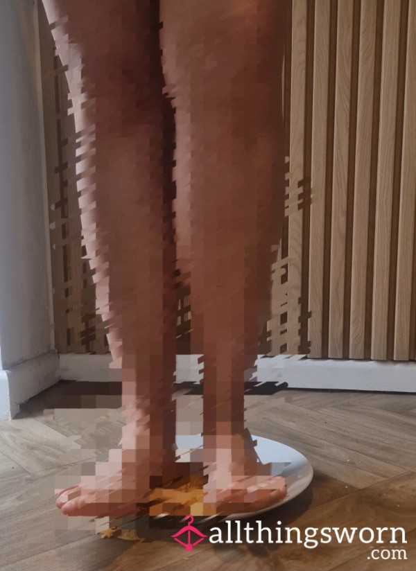 Foot Sandwich _ Crisp Bu*ty